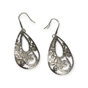 Never Worn Lucky Brand Silver Dangle Earrings